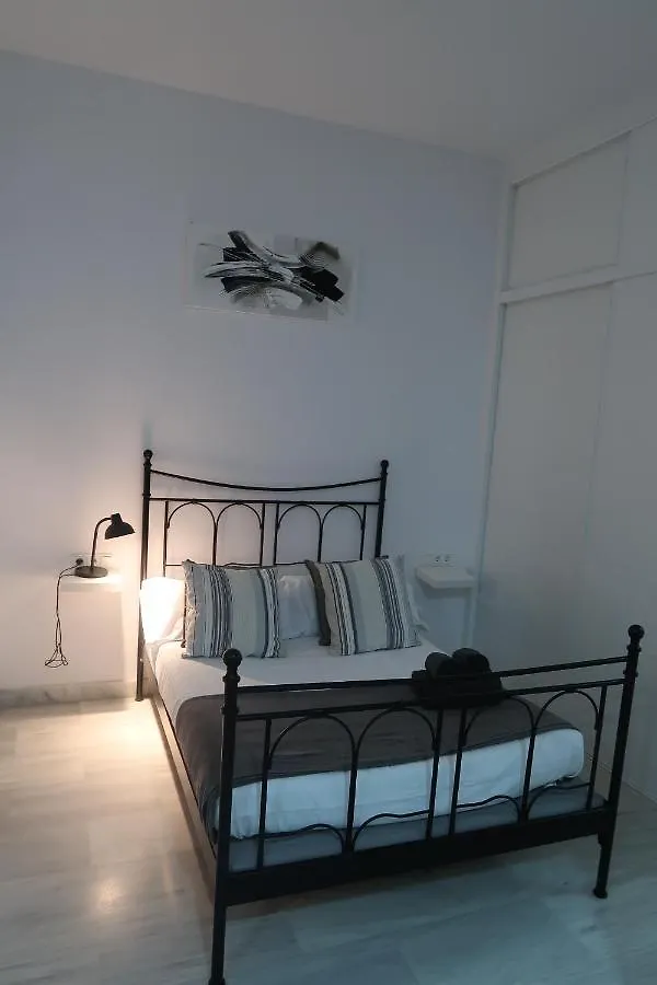 J & E Malaga Center Apartamentos 0*,  Spain