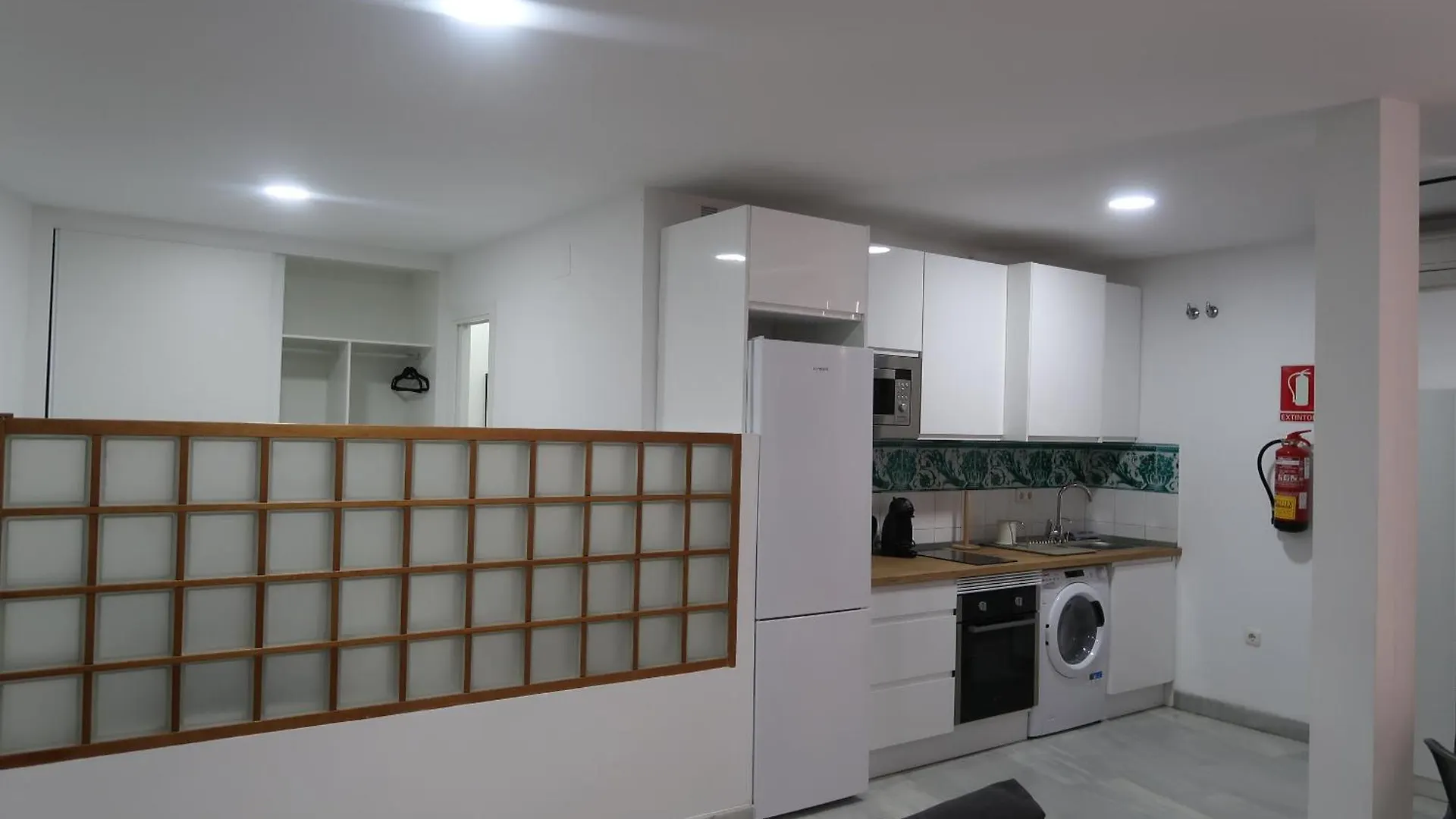 J & E Malaga Center Apartamentos Apartment