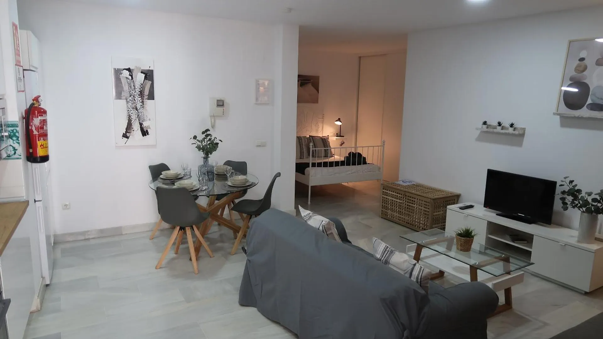 J & E Malaga Center Apartamentos 0*,