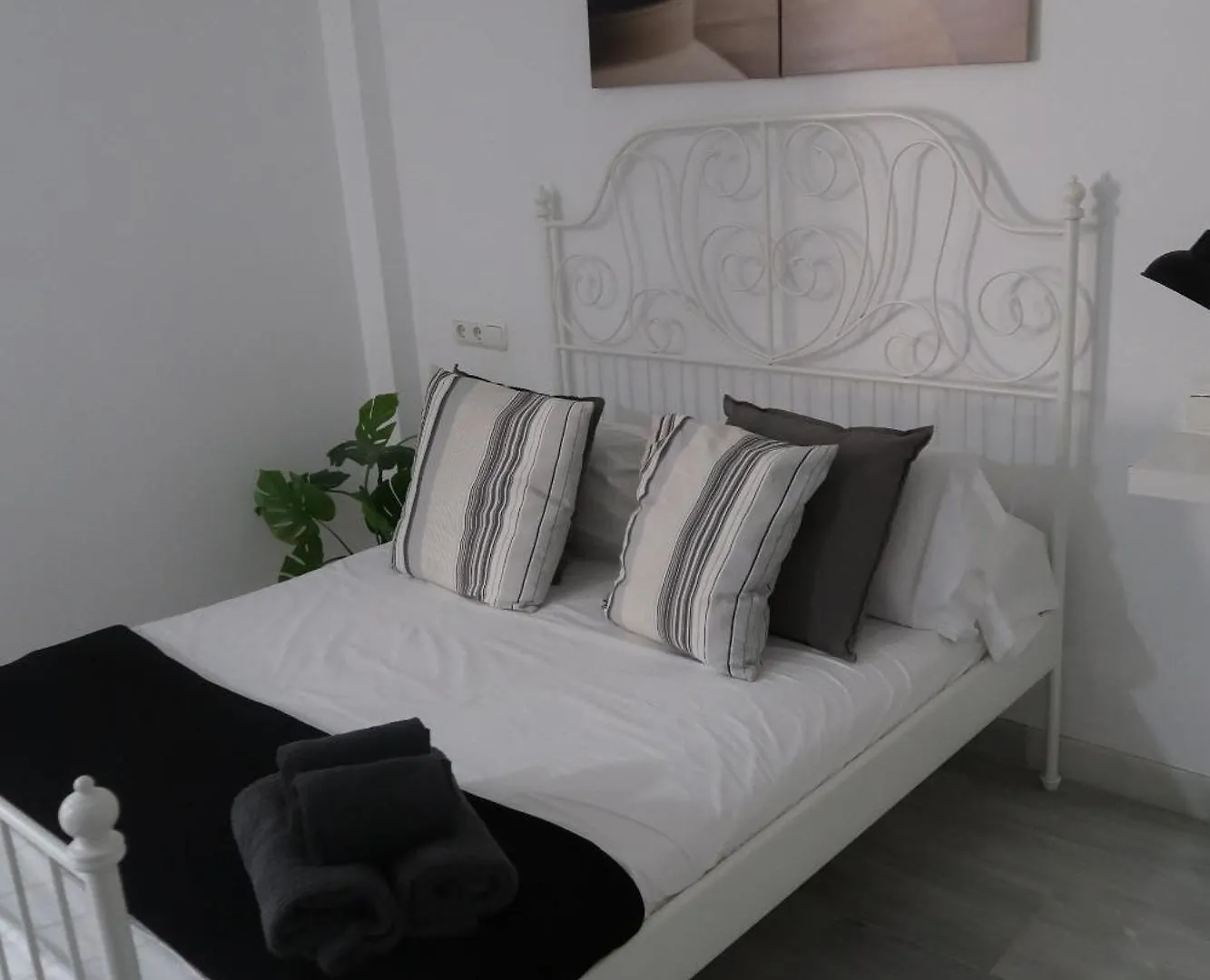 J & E Malaga Center Apartamentos